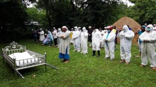 নরসিংদীতে করোনা পজিটিভ ব্যাংক কর্মকর্তার মায়ের মৃত্যু