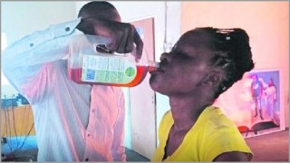 করোনাভাইরাস: পাদ্রীর কথায় ডেটল খেয়ে ৫৯ জনের মৃত্যু