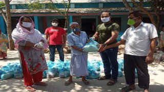 বেলাবতে দুই ভাইয়ের বেতনের টাকায় খাদ্যসামগ্রী বিতরণ