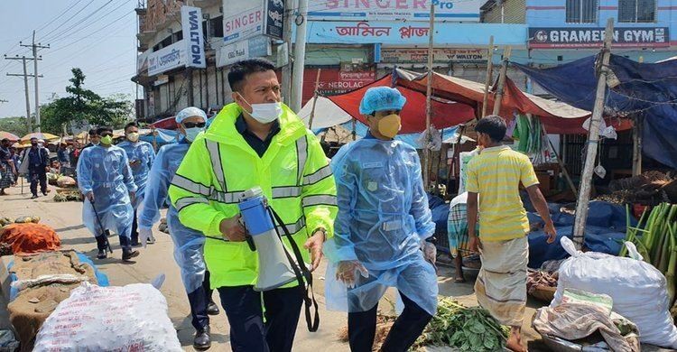 নরসিংদীতে সামাজিক দূরত্ব নিশ্চিত করতে পুলিশী অভিযান অব্যাহত নরসিংদীতে সামাজিক দূরত্ব নিশ্চিত করতে পুলিশী অভিযান অব্যাহত