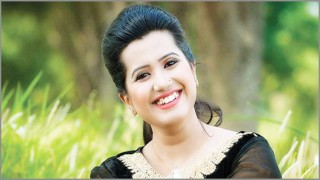 এবার জাতীয় চলচ্চিত্র পুরস্কার নিলামে তুলতে চান সংগীতশিল্পী ন্যানসি