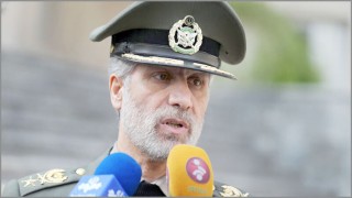 আমেরিকার উচিত আন্তর্জাতিক সমুদ্র আইনের প্রতি শ্রদ্ধা দেখানো : ইরানের প্রতিরক্ষামন্ত্রী