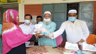 শিবপুরে প্রাথমিক স্কুলের শিশুদের মাঝে প্রধানমন্ত্রীর উপহার বিতরণ