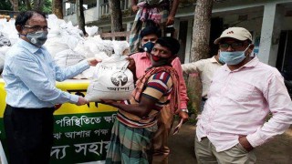 শিবপুরে এনজিও’র উদ্যোগে খাদ্যসহায়তা