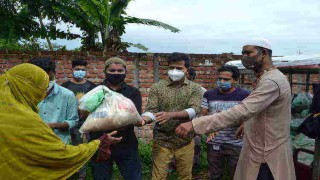 আমরা নরসিংদীবাসী সংগঠনের উদ্যোগে ঈদ উপহার বিতরণ