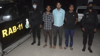 নরসিংদীতে গবাদি পশুপাখির নকল এন্টি-বায়োটিক ঔষুধ তৈরির দায়ে ০৩ জন গ্রেফতার