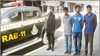 নারায়ণগঞ্জে ডাকাতির প্রস্তুতিকালে অস্ত্রসহ তিনজনকে গ্রেপ্তার করেছে র‌্যাব-১১