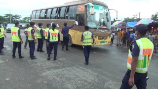ইটাখোলা হাইওয়ে পুলিশের নিরাপদ সড়ক শীর্ষক সচেতনতা কার্যক্রম