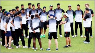 শ্রীলংকা সফর নিয়ে অনিশ্চয়তা: তিন দিনের বিশ্রামে টাইগাররা