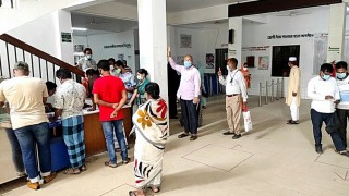 নরসিংদীতে ৫ দিন পর করোনার টিকাদান শুরু