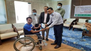 প্রতিবন্ধী দিবস উপলক্ষে আলোচনা সভা ও সহায়ক উপকরণ বিতরণ