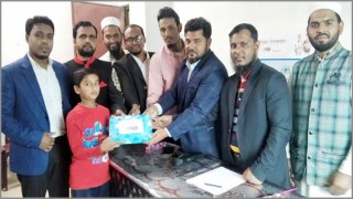 মাধবদী এডুকেশন এইড’র শিক্ষা উপকরণ বিতরণ