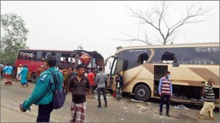 সিলেটে দুই বাসের মুখোমুখি সংঘর্ষ: নিহত ৮ সিলেটে দুই বাসের মুখোমুখি সংঘর্ষ: নিহত ৮