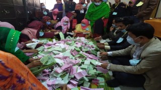 নরসিংদীর দুই পৌরসভা নির্বাচনের ভোট গণনা চলছে