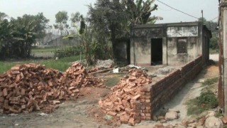 পাঁচদোনায় ভাগিনার বিরুদ্ধে মামার জমি ভাড়া নিয়ে বেদখলের অভিযোগ