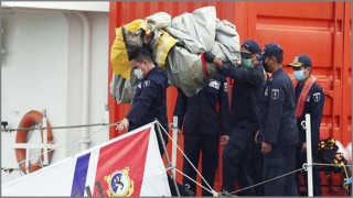 ইন্দোনেশিয়ায় ৬২ যাত্রী নিয়ে বিমান বিধ্বস্ত, সবার মৃত্যুর শঙ্কা