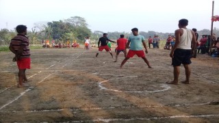 শিবপুরে ঐতিহ্যবাহী দাড়িয়াবান্ধা খেলা অনুষ্ঠিত
