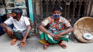 করোনার কারণে দেশে দারিদ্র্য বেড়েছে দ্বিগুণ করোনার কারণে দেশে দারিদ্র্য বেড়েছে দ্বিগুণ