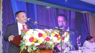 নরসিংদীর এসপিকে জেলা পুলিশের ফুলেল সংবর্ধনা