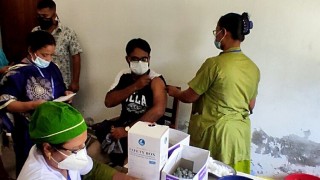 নরসিংদীতে প্রথম দিন টিকা নিলেন ১৯৪১ জন