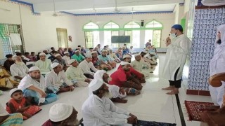 নরসিংদীতে করোনা মোকাবেলায় মসজিদভিত্তিক সচেতনতামূলক প্রচারে পুলিশ