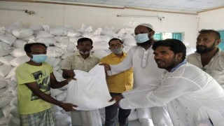 নূরালাপুর ইউপি’তে ভিজিএফ এর চাল বিতরণ শুরু