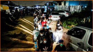 মালয়েশিয়ায় ১০২ বাংলাদেশি গ্রেপ্তার