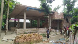 শিবপুরে  নির্মাণাধীন বাড়ির ছাদ থেকে পড়ে শিশুর মৃত্যু