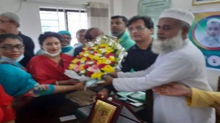 নরসিংদীতে প্রাথমিক শিক্ষা কর্মকর্তাকে বিদায় সংবর্ধনা