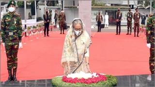 বঙ্গবন্ধুর প্রতিকৃতিতে প্রধানমন্ত্রী শেখ হাসিনার শ্রদ্ধা নিবেদন বঙ্গবন্ধুর প্রতিকৃতিতে প্রধানমন্ত্রী শেখ হাসিনার শ্রদ্ধা নিবেদন