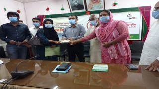 বেলাবতে অসচ্ছল ইমাম ও রোগীদের সরকারী অনুদান প্রদান বেলাবতে অসচ্ছল ইমাম ও রোগীদের সরকারী অনুদান প্রদান