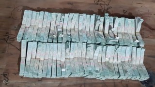 রায়পুরায় ১৯ হাজার ৭০০ ব্যান্ড রোলসহ বিপুল পরিমান সিগারেট ও তামাক জব্দ