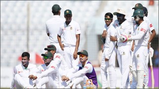 ঢাকা টেস্টের দল ঘোষণা : নতুন মুখ নাইম শেখ, ফিরলেন সাকিব-তাসকিনও ঢাকা টেস্টের দল ঘোষণা : নতুন মুখ নাইম শেখ, ফিরলেন সাকিব-তাসকিনও