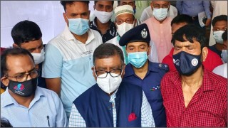 স্কুলগামী শিক্ষার্থীদের দ্রুত আমেরিকার তৈরি ফাইজার টিকা দেওয়া হবে: স্বাস্থ্যমন্ত্রী স্কুলগামী শিক্ষার্থীদের দ্রুত আমেরিকার তৈরি ফাইজার টিকা দেওয়া হবে: স্বাস্থ্যমন্ত্রী