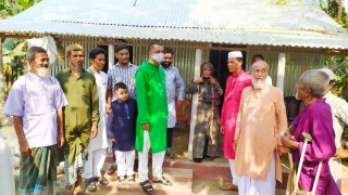 শিবপুরে মানসিক প্রতিবন্ধী নারীকে নতুন ঘর উপহার দিলেন ব্যবসায়ী