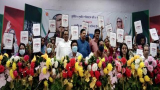 পলাশে ২১ গৃহহীন পরিবার পেলো প্রধানমন্ত্রীর ঈদ উপহার