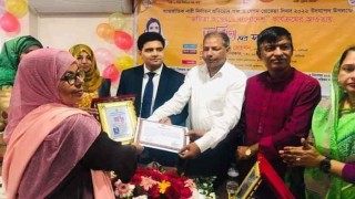 পলাশে ৫ জয়িতাকে সংবর্ধনা পলাশে ৫ জয়িতাকে সংবর্ধনা