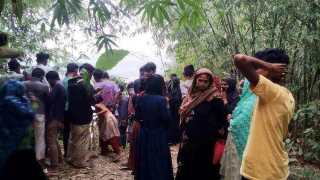 পলাশে অজ্ঞাত যুবকের গলাকাটা মরদেহ উদ্ধার পলাশে অজ্ঞাত যুবকের গলাকাটা মরদেহ উদ্ধার