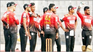 বিপিএল ফাইনাল: বরিশালকে হারিয়ে কুমিল্লার শ্বাসরুদ্ধকর জয় বিপিএল ফাইনাল: বরিশালকে হারিয়ে কুমিল্লার শ্বাসরুদ্ধকর জয়