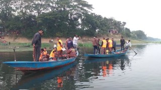 পলাশে শীতলক্ষ্যা নদীতে নিখোঁজের চারঘন্টা পর কিশোরের লাশ উদ্ধার