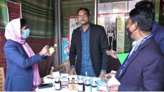 পলাশে ভুয়া এমবিবিএস চিকিৎসক আটক পলাশে ভুয়া এমবিবিএস চিকিৎসক আটক