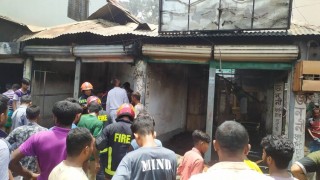 ভেলানগরে ব্যবসা প্রতিষ্ঠানে আগুন অর্ধকোটি টাকার ক্ষয়ক্ষতি