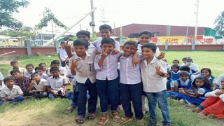 নরসিংদীতে প্রাথমিক বিদ্যালয়গুলোতে স্টুডেন্টস কাউন্সিল নির্বাচন অনুষ্ঠিত