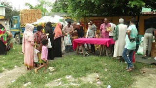 নরসিংদীতে টিসিবি পণ্য বিক্রি কার্যক্রম শুরু