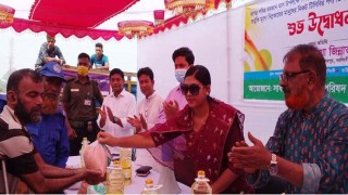 শিবপুরের সাধারচর ইউনিয়নে টিসিবির পণ্য বিক্রি শুরু