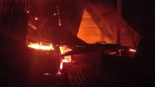 রায়পুরায় আগুনে পুড়লো ১০ দোকান ঘর