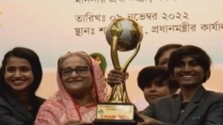 সাফ জয়ী নারীদের প্রধানমন্ত্রীর পুরস্কার ও সংবর্ধনা সাফ জয়ী নারীদের প্রধানমন্ত্রীর পুরস্কার ও সংবর্ধনা