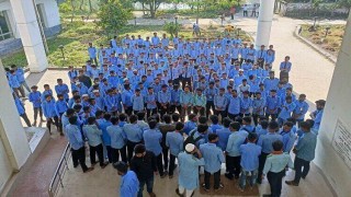 সেমিস্টার ফি কমানোর দাবিতে নরসিংদী তাঁত প্রশিক্ষণ ইনস্টিটিউটে ক্লাস-পরীক্ষা বর্জন সেমিস্টার ফি কমানোর দাবিতে নরসিংদী তাঁত প্রশিক্ষণ ইনস্টিটিউটে ক্লাস-পরীক্ষা বর্জন