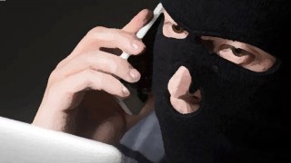 পলাশে ফোনে ওসি পরিচয়ে  টাকা দাবি প্রতারকের, উঠিয়ে নেয়ার হুমকি