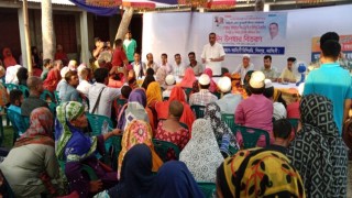 শিবপুরে প্রতিবন্ধীদের পাশে আ’লীগ নেতা টিপু